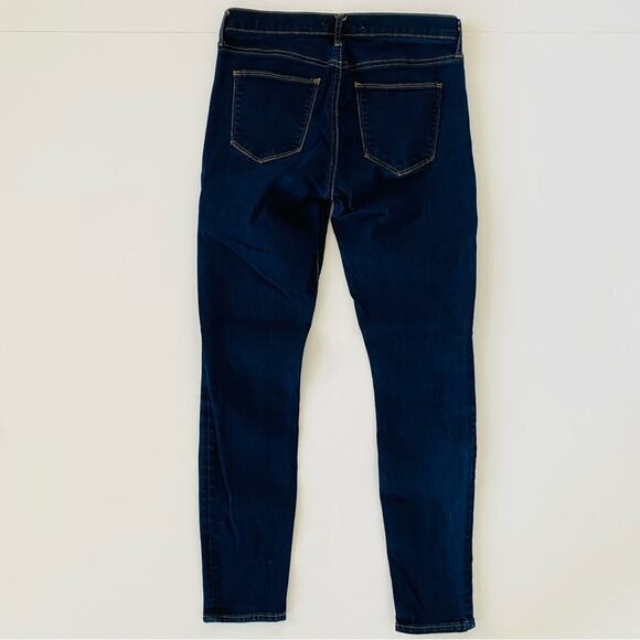 GAP | True Skinny Dark Wash Long Length GUC 29L - Picture 4 of 8